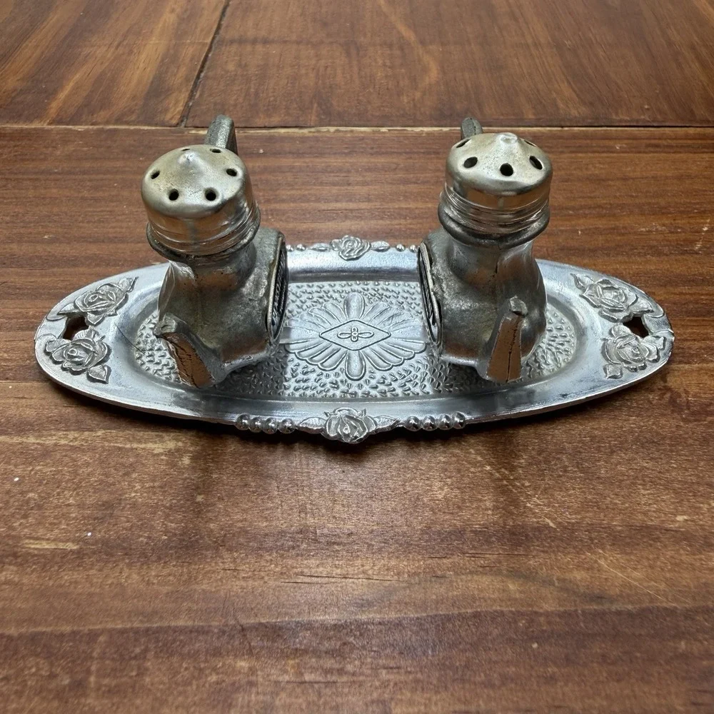Vintage Pennsylvania Turnpike Metal Teapot Salt and Pepper Shakers Set with Tray